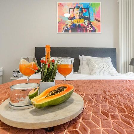 Luxury Apartment On Grzybowska Street Varşova Dış mekan fotoğraf