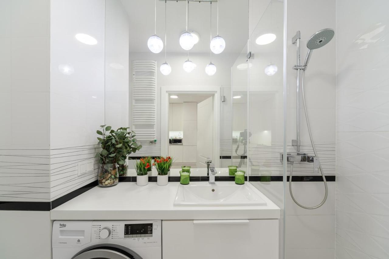 Luxury Apartment On Grzybowska Street Varşova Dış mekan fotoğraf